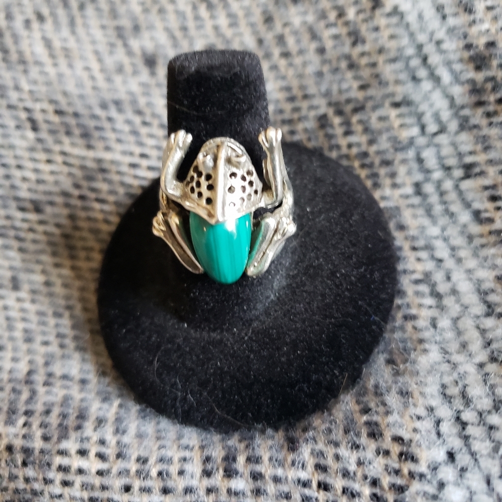 Malachite In Silver Frog Ring. - image 1